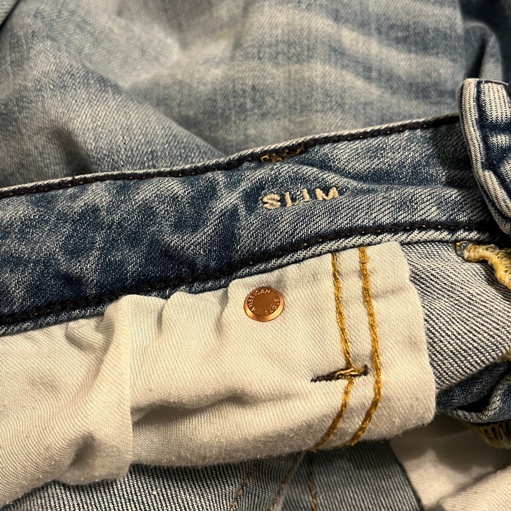 2 Pairs American Eagle Men’s Jeans - Picture 3 of 4
